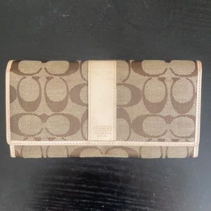 Coach wallet